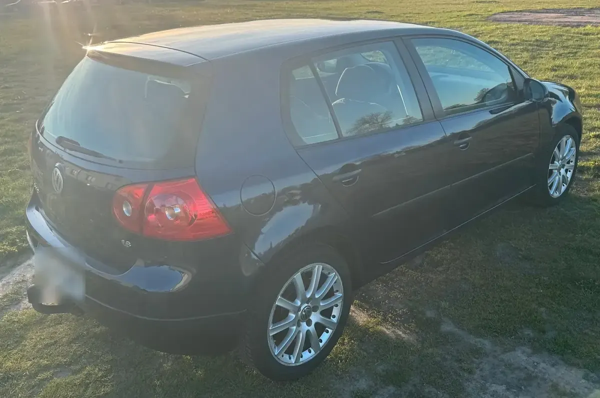 Gebraucht VW Golf V 102 PS (75 kW) 2004 Blau Kleinwagen
