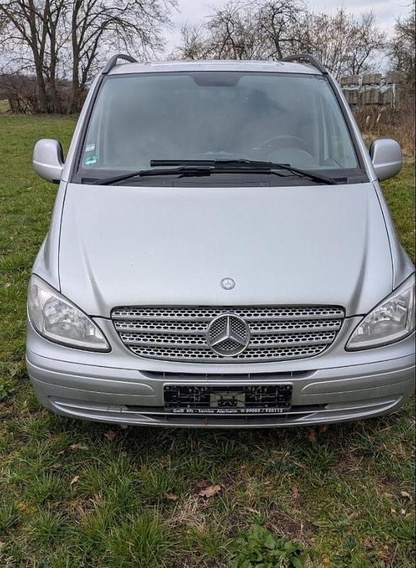 Silber Gebraucht 2006 Mercedes Vito Van / Kleinbus | 9.000 € (Fairer Preis) - Bild 1/4