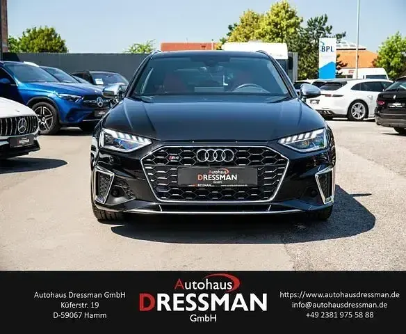 Gebraucht Audi S4 Ambiente 341 PS (250 kW) 2023 Mythosschwarz metallic Kombi