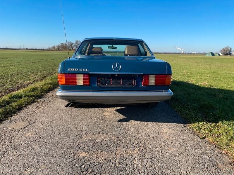 Gebraucht Mercedes 280 185 PS (136 kW) 1982 Blau Limousine