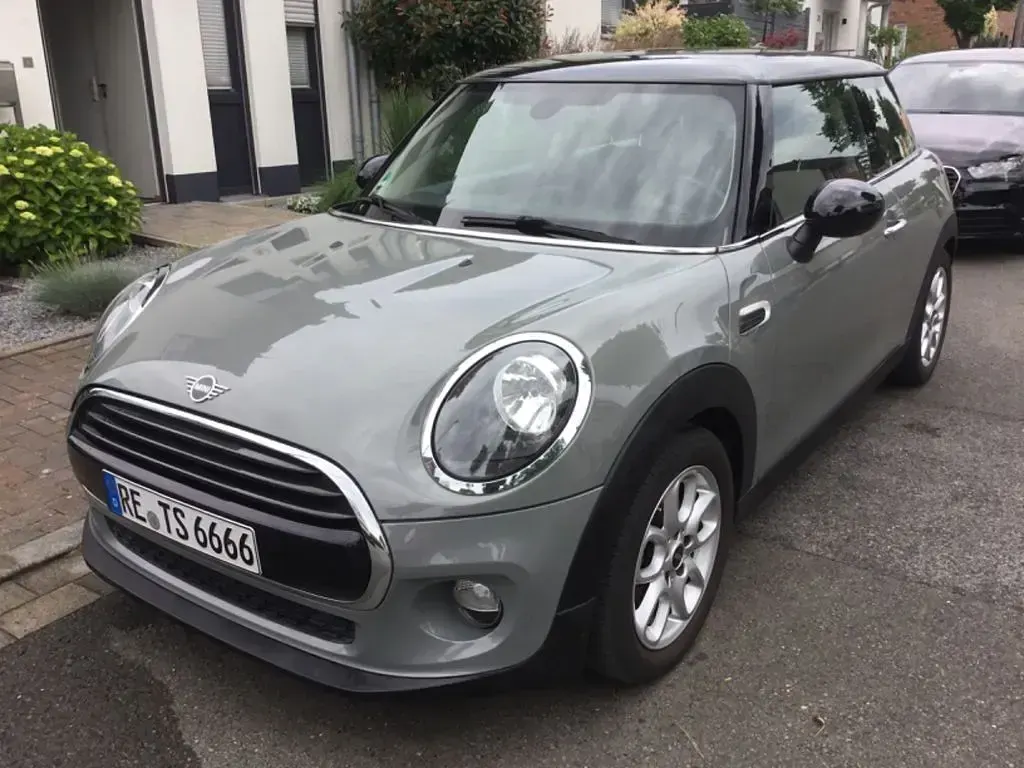 Gebraucht Mini Cooper 136 PS (100 kW) 2019 Grau Kleinwagen