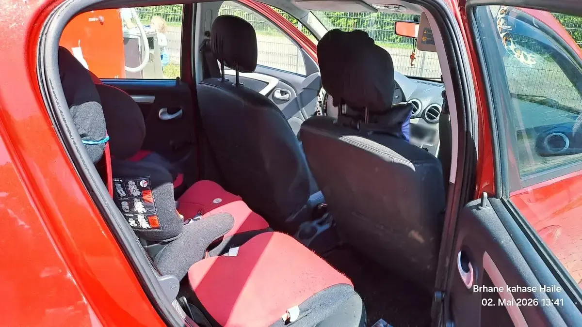 Second-hand Dacia Sandero 84 CP (61 kW) 2012 Roșu Break