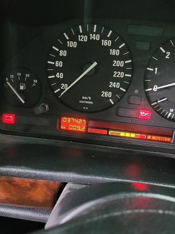 Gebraucht BMW 730 188 PS (138 kW) 1990 Weiß Limousine