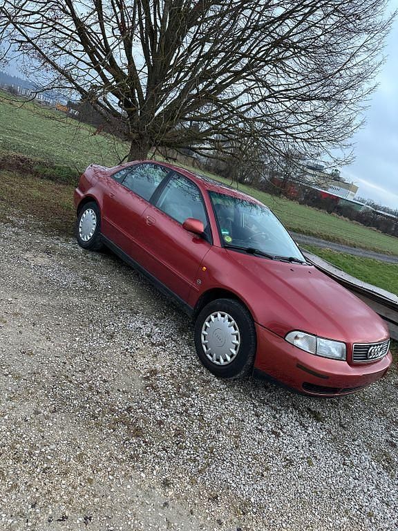 Orange Gebraucht 1997 Audi A4 Limousine | 2.500 € (Guter Preis) - Bild 1/4