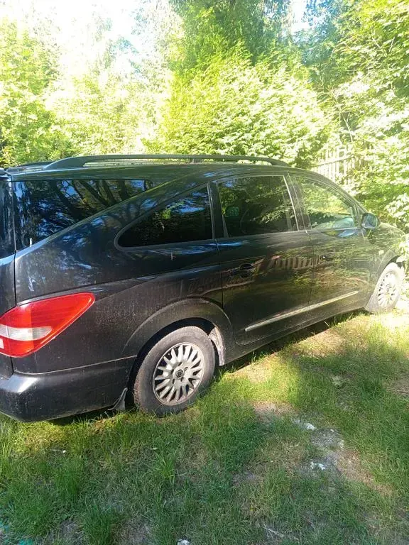 Gebraucht SsangYong Rodius 163 PS (119 kW) 2007 Schwarz Van / Kleinbus
