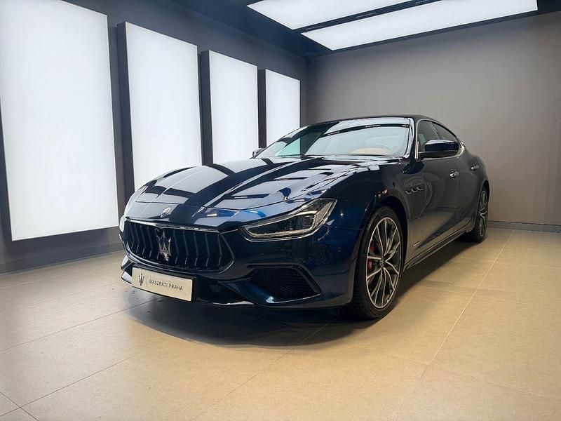 Blau Gebraucht 2020 Maserati GranSport Limousine | 62.315 € - Bild 1/4