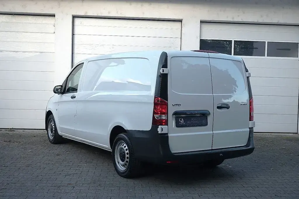 Gebraucht Mercedes Vito 114 PS (83 kW) 2017 Weiß Van
