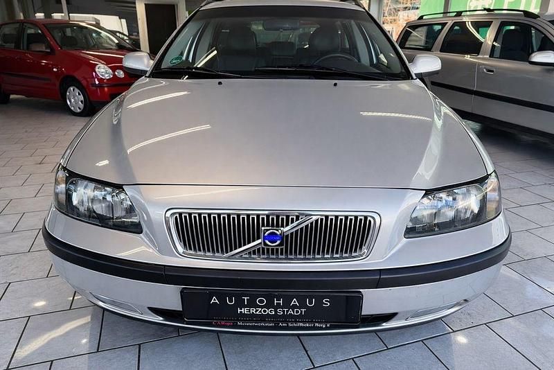 Gebraucht Volvo V70 Comfort 200 PS (147 kW) 2001 Silber Kombi