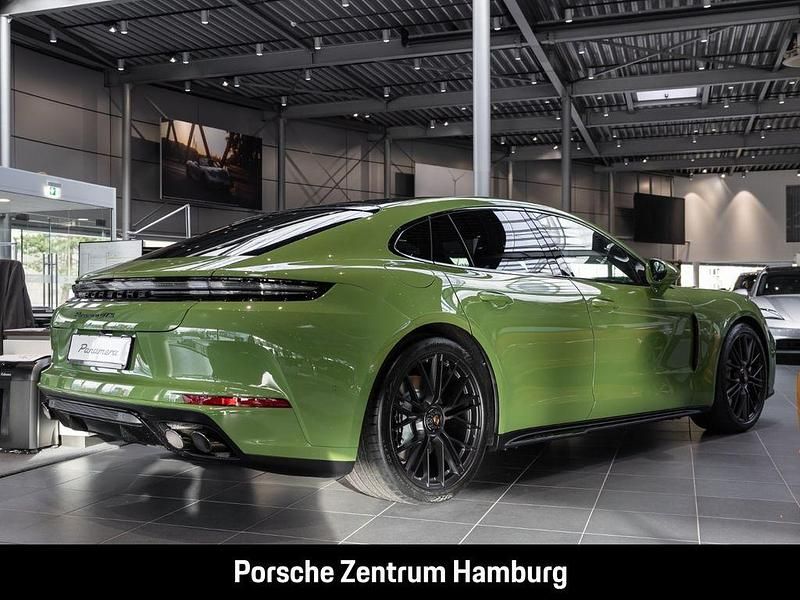 Neu Porsche Panamera GTS 500 PS (367 kW) 2026 Grün Kleinwagen
