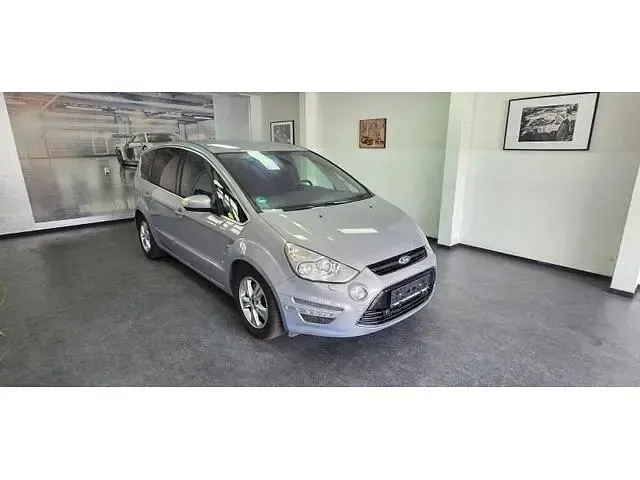 Gebraucht Ford S-MAX Titanium 163 PS (119 kW) 2010 Grau Van / Kleinbus