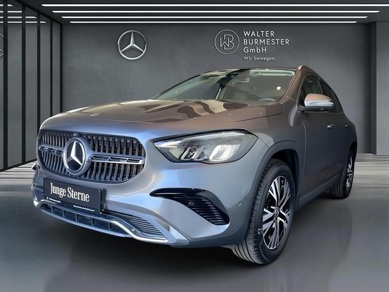 Metalliclack mountaingrau Gebraucht 2024 Mercedes GLA250 Progressive SUV | 41.590 € (Superpreis) - Bild 1/3