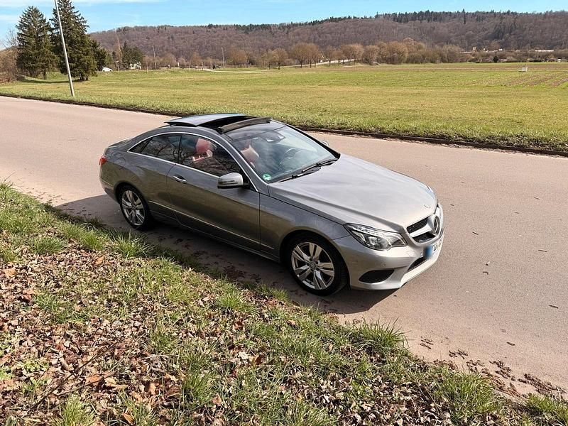 Gebraucht Mercedes E350 252 PS (185 kW) 2013 Grau Coupé
