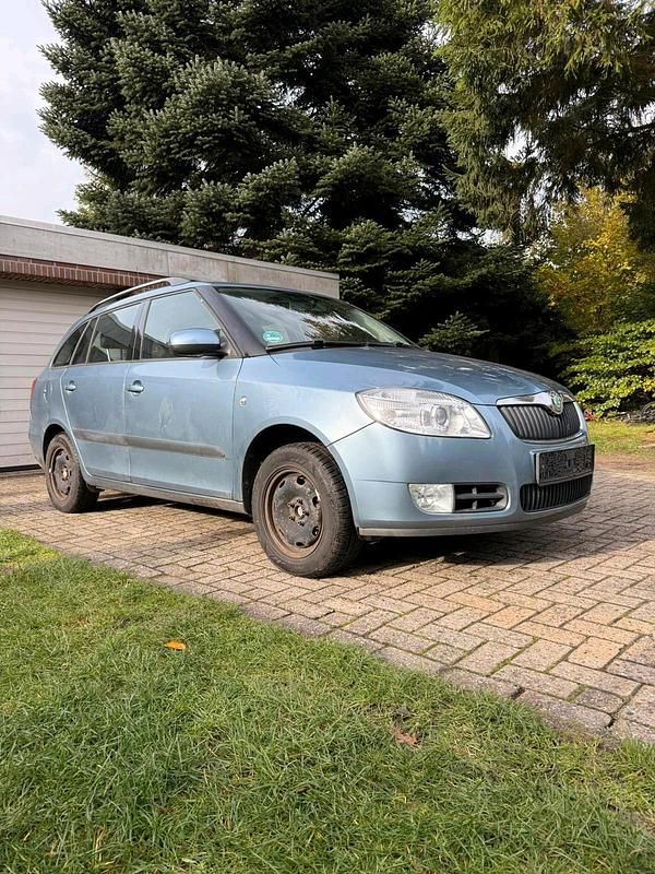 Blau Gebraucht 2007 Skoda Fabia Kombi | 599 € (Superpreis) - Bild 1/4