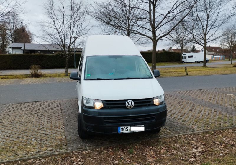 Weiß Gebraucht 2013 VW T5 Van | 27.500 € - Bild 1/4