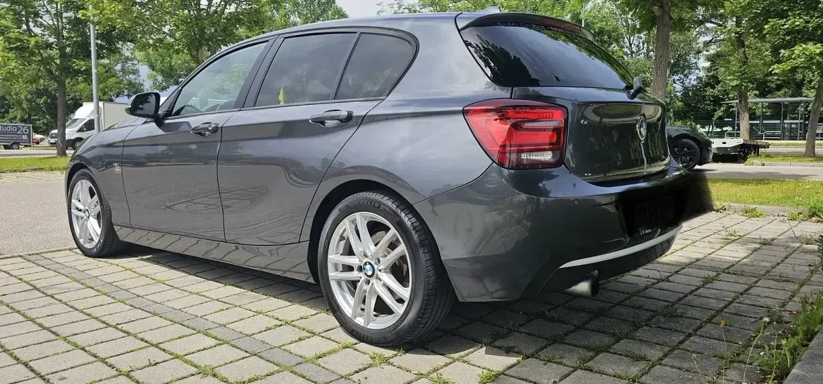 Gebraucht BMW 116 136 PS (100 kW) 2011 Grau Kleinwagen