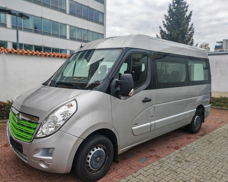 Silber Gebraucht 2018 Opel Movano Van | 9.999 € (Fairer Preis) - Bild 1/4