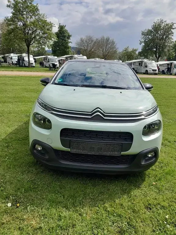 Gebraucht Citroën C3 110 PS (80 kW) 2019 Grün Kleinwagen