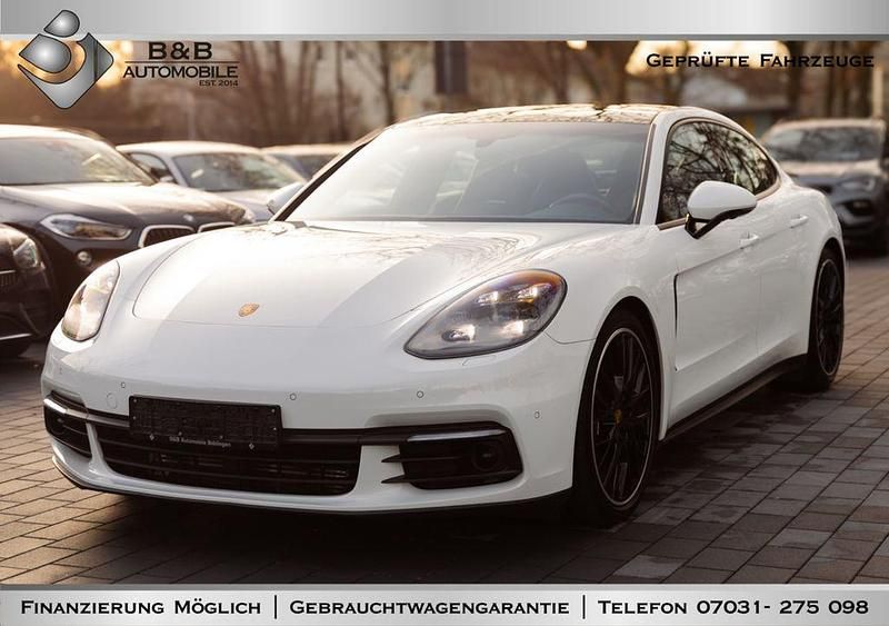 Weiß Gebraucht 2017 Porsche Panamera 4 Limousine | 55.990 € (Fairer Preis) - Bild 1/4