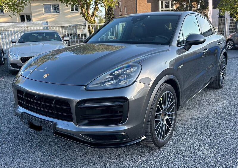 Grau Gebraucht 2020 Porsche Cayenne Sport SUV | 63.900 € (Fairer Preis) - Bild 1/4