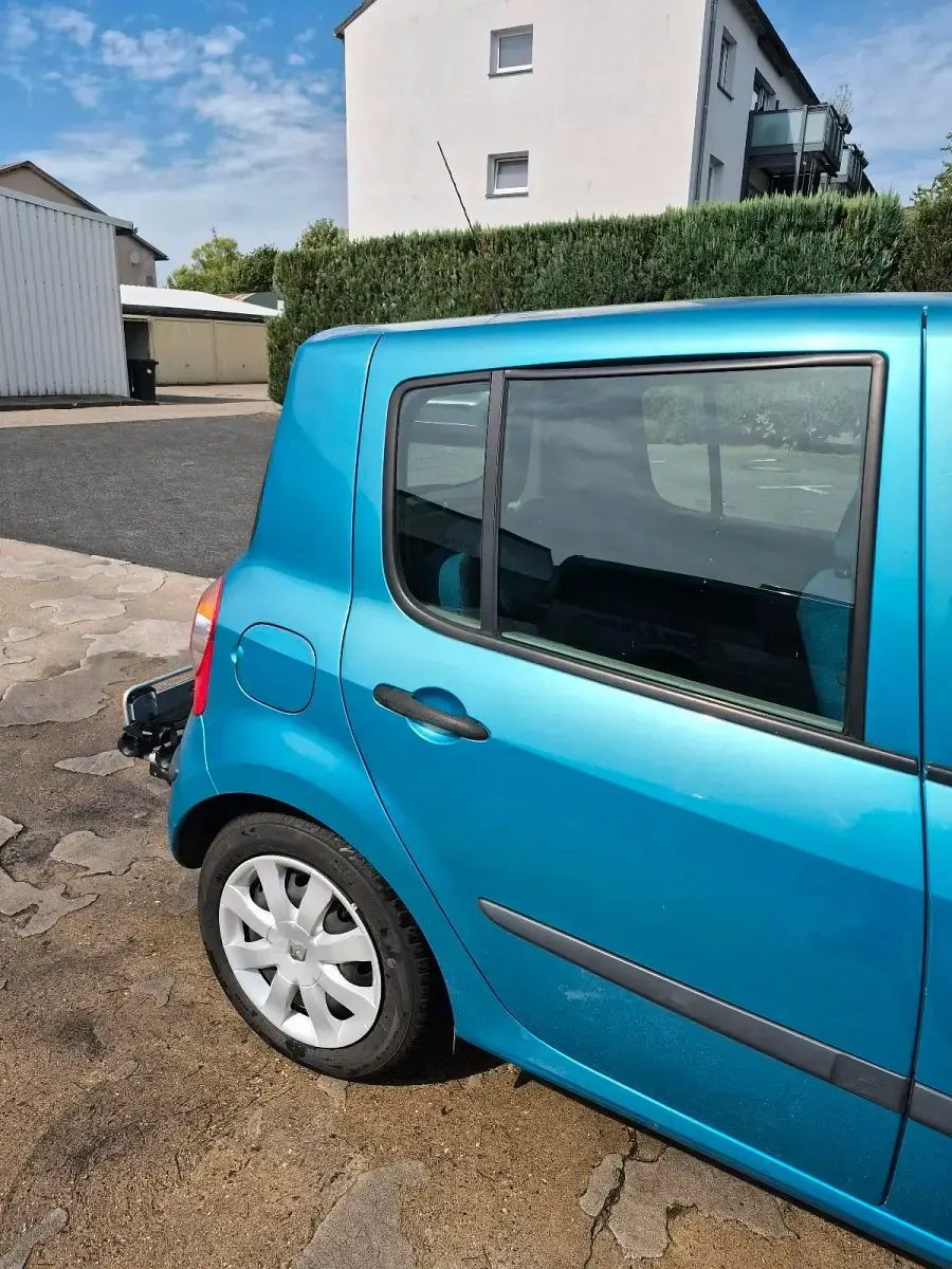 Gebraucht Renault Modus 75 PS (55 kW) 2004 Grün Van / Kleinbus