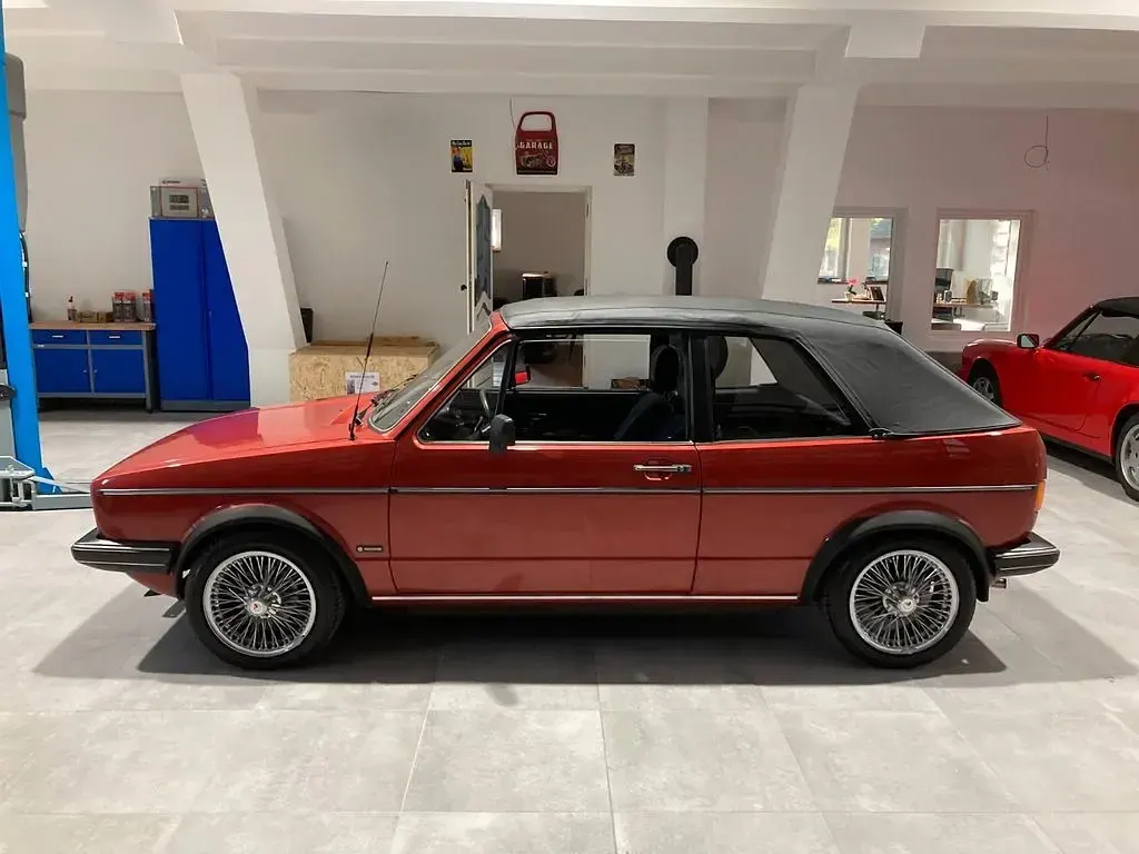 Używany VW Golf 133 KM (97 kW) 1980 Czerwony Kabriolet