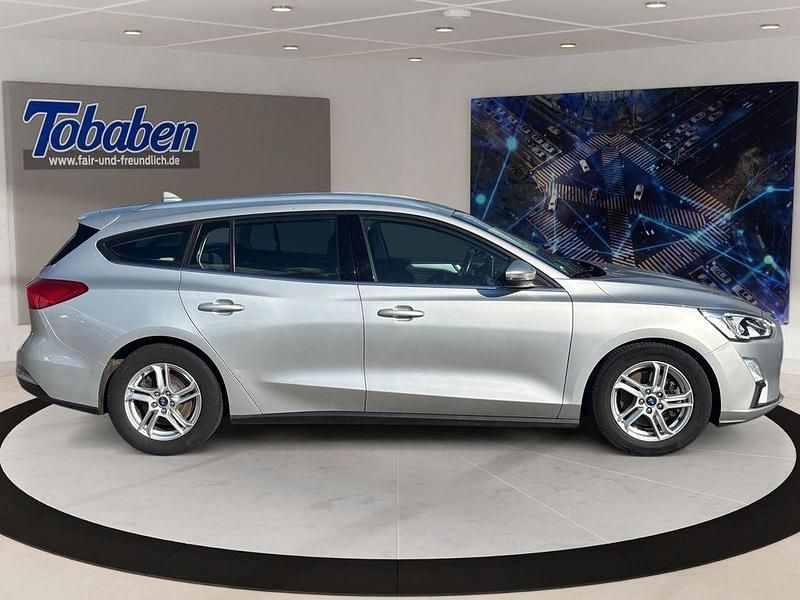 Gebraucht Ford Focus Cool & Connect 120 PS (88 kW) 2018 Silber Kombi