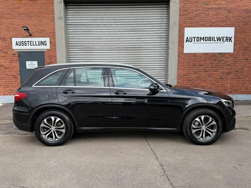 Gebraucht Mercedes GLC220 AMG line 170 PS (125 kW) 2016 Schwarz SUV