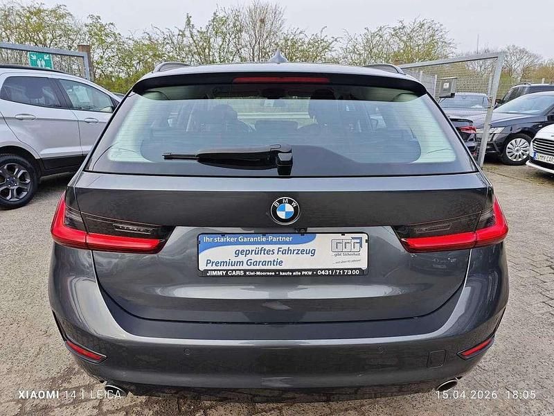 Gebraucht BMW 318 Advantage 150 PS (110 kW) 2020 Grau Kombi