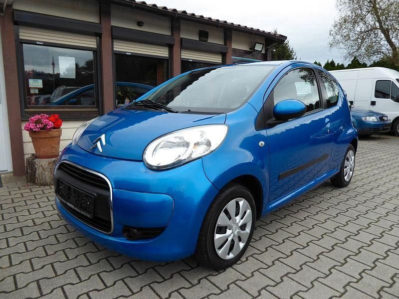 Gebraucht Citroën C1 SELECTION 68 PS (50 kW) 2011 Blau Kleinwagen