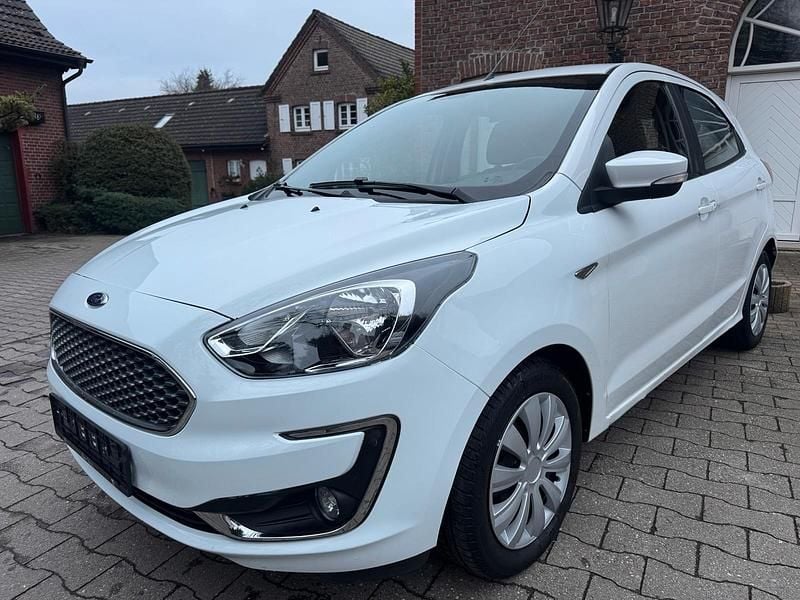 Gebraucht Ford Ka Plus 71 PS (52 kW) 2018 Weiß Kleinwagen