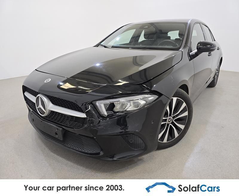 Schwarz Gebraucht 2022 Mercedes A180 Limousine | 20.086 € (Superpreis) - Bild 1/4