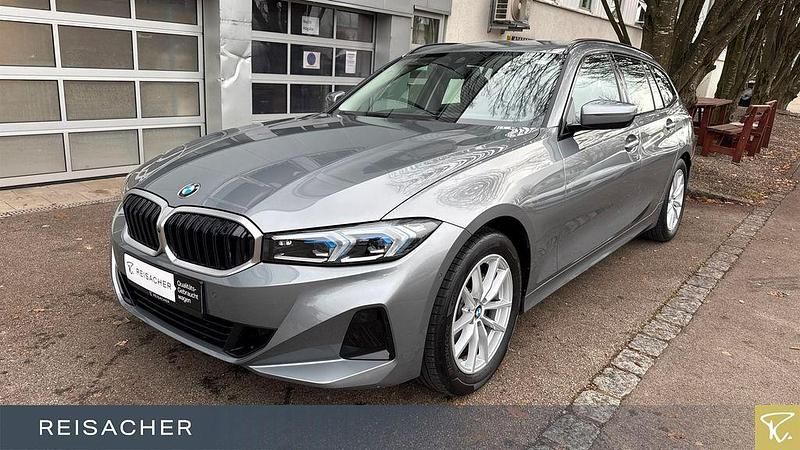 Grau Gebraucht 2024 BMW 318 Limousine | 31.998 € (Guter Preis) - Bild 1/4