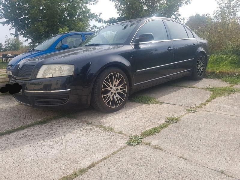 Schwarz Gebraucht 2005 Skoda Superb Comfort Limousine | 2.699 € (Fairer Preis) - Bild 1/4