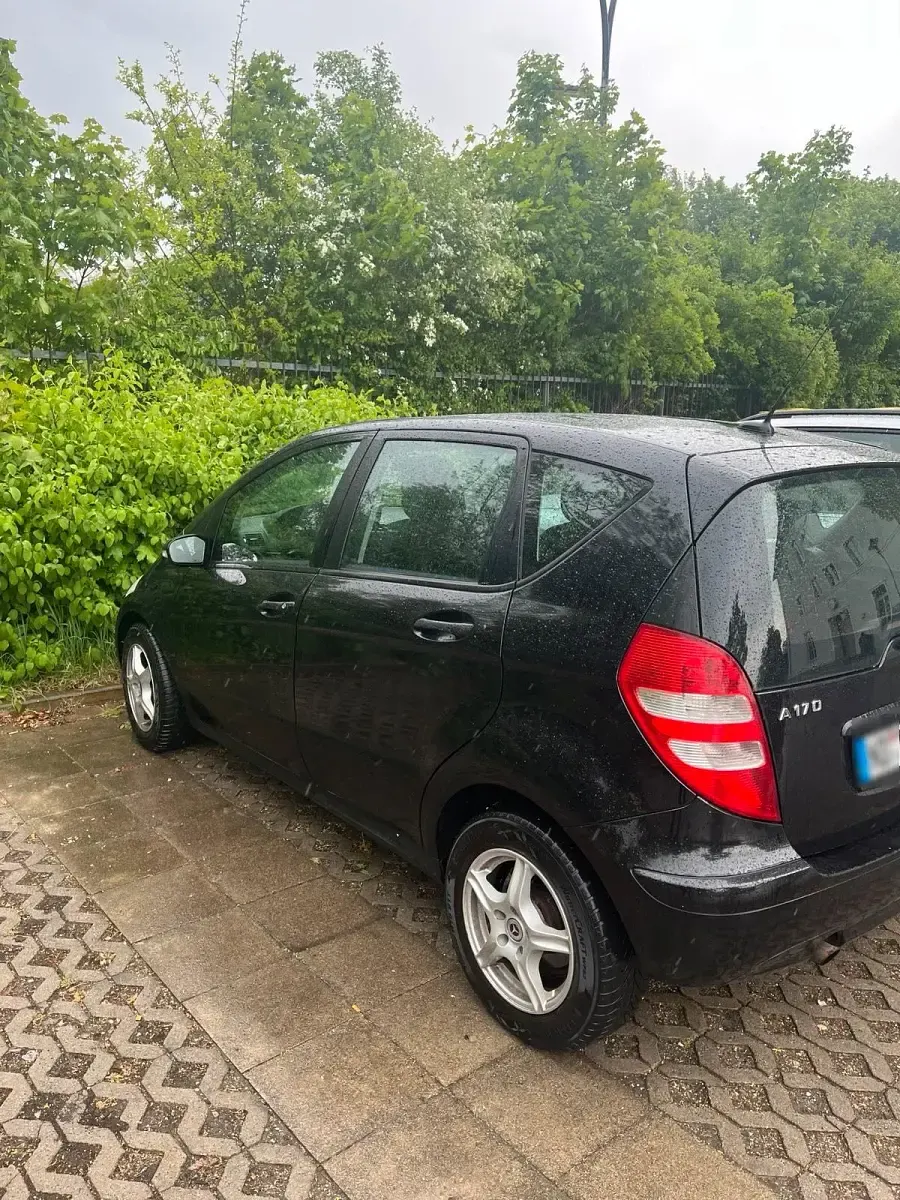 Używany Mercedes A170 69 KM (50 kW) 2004 Czarny Hatchback