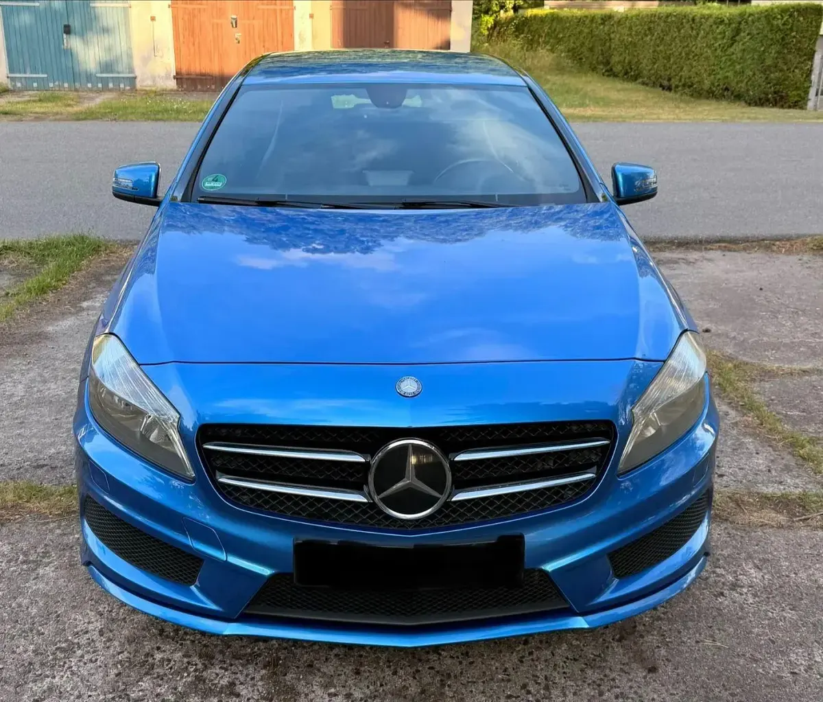 Gebraucht Mercedes A180 122 PS (89 kW) 2013 Blau Kleinwagen