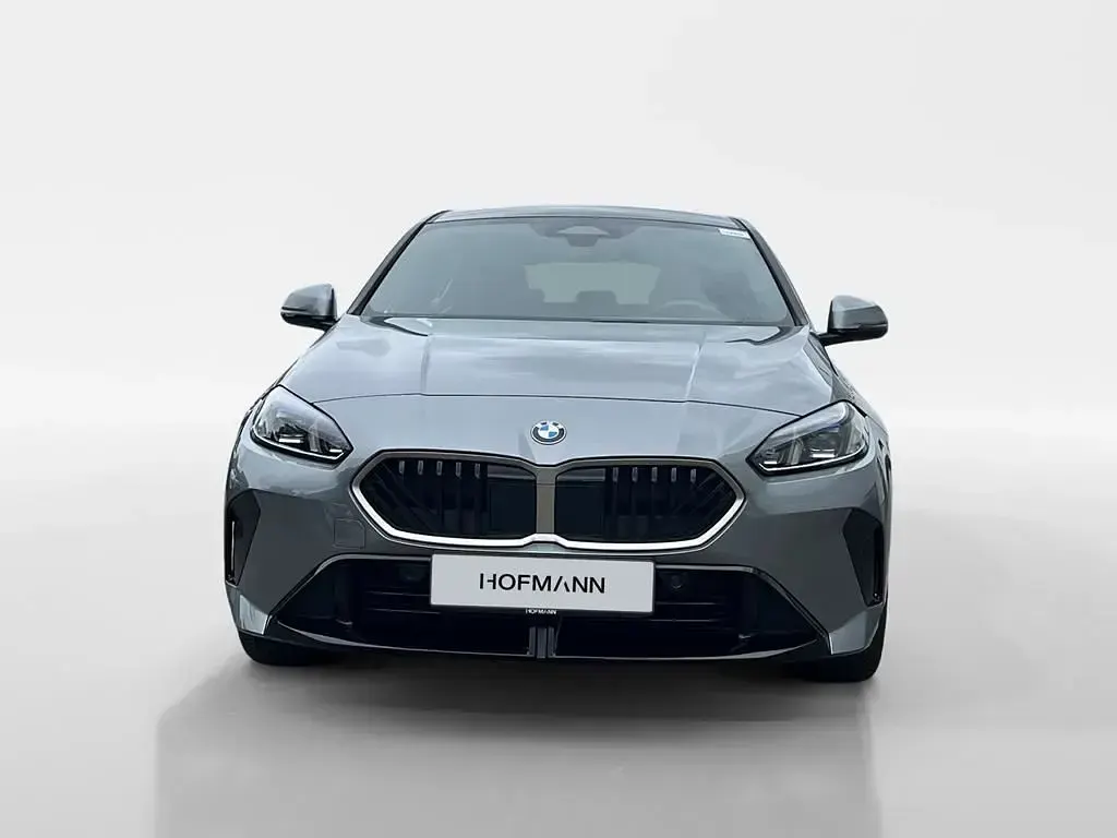 Gebraucht BMW 120 M Sport 156 PS (114 kW) 2025 Skyscraper grau metallic Kleinwagen