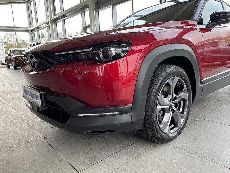 Gebraucht Mazda MX30 Comfort 106 kW (145 PS) 2022 3ton magmarot (metallic) SUV