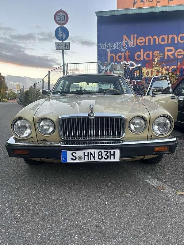 Gebraucht Jaguar XJ6 205 PS (150 kW) 1983 Beige Limousine