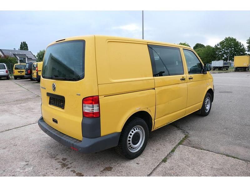 Gebraucht VW Transporter 84 PS (61 kW) 2010 Ginstergelb r1032 Van