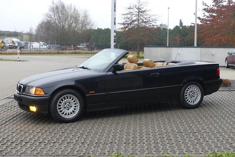 Gebraucht BMW 318 Cabriolet 1997 Schwarz Cabrio