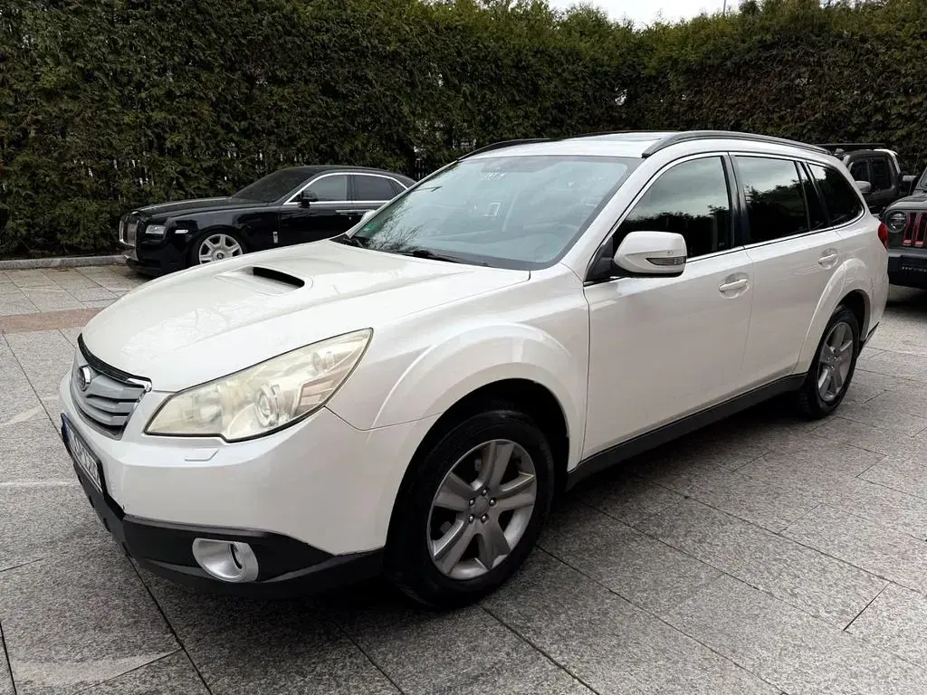 Gebraucht Subaru Legacy 150 PS (110 kW) 2010 Weiß Kombi