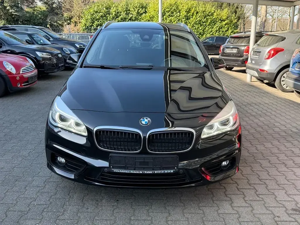 Gebraucht BMW 218 Gran Tourer Advantage 136 PS (100 kW) 2015 Schwarz Van / Kleinbus