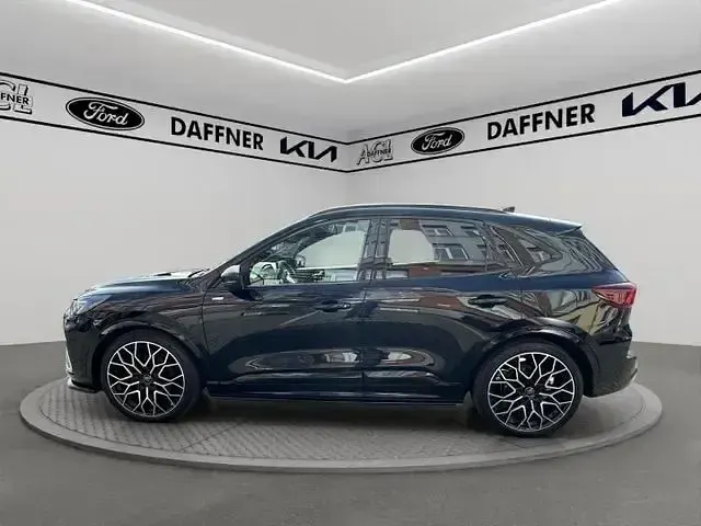 Gebraucht Ford Kuga ST-Line X 190 PS (139 kW) 2025 Obsidianschwarz metallic SUV