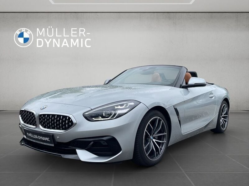 Grau Gebraucht 2022 BMW Z4 Sport Line Cabrio | 36.770 € (Fairer Preis) - Bild 1/4