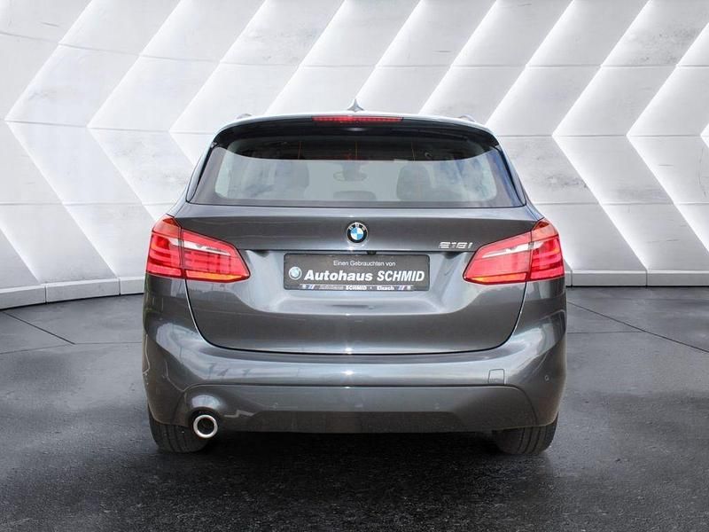 Gebraucht BMW 218 Advantage 140 PS (102 kW) 2020 Grau Van / Kleinbus