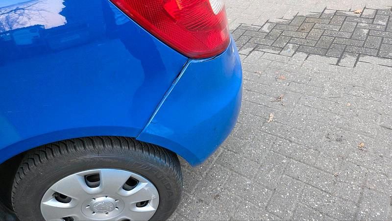 Gebraucht Skoda Fabia 70 PS (51 kW) 2009 Blau Limousine