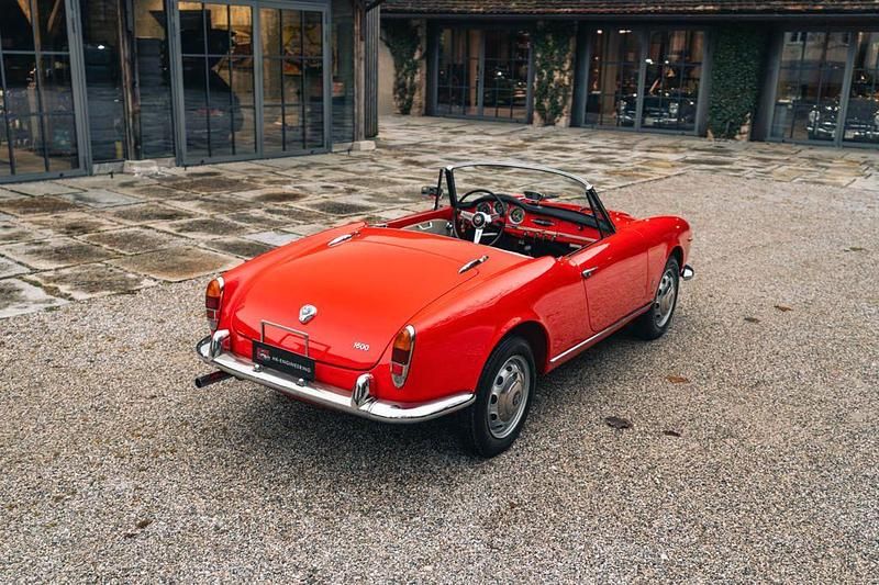 Gebraucht Alfa Romeo Giulia Spider 92 PS (67 kW) 1963 Rot Cabrio