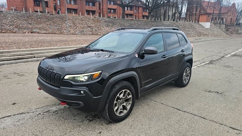 Schwarz Gebraucht 2020 Jeep Cherokee Trailhawk SUV | 18.500 € - Bild 1/4