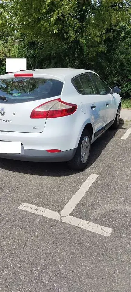 Gebraucht Renault Mégane Expression 90 PS (66 kW) 2012 Weiß Limousine