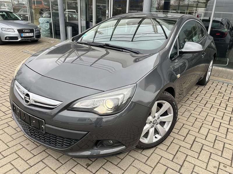 Gebraucht Opel Astra 165 PS (121 kW) 2012 Karbongrau Coupé